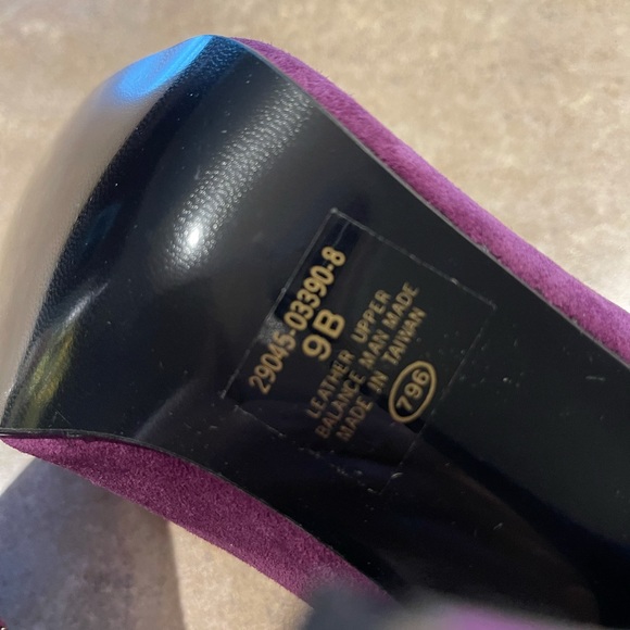 PURPLE/PLUM SUEDE-TYPE HEELS - Picture 5 of 5